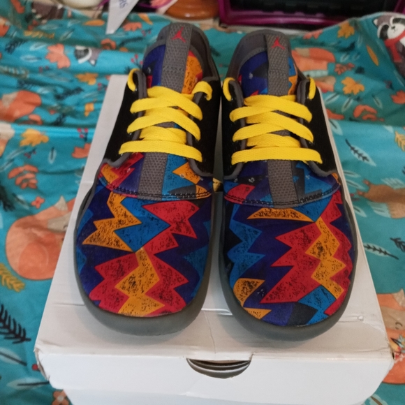 jordan eclipse multicolor